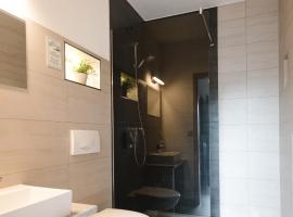 Toschis Station-Motel-Wirtshaus-an der Autobahn-Bowling, motel in Zella-Mehlis