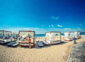 Privilege Fort Beach - Menada Apartments