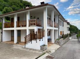 Da Mercedes, hotel v destinaci Cornino