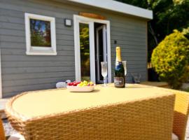 Highland HotTub Retreat, on NC500, Hotel in Inverness