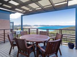 Beach House 7 26 One Mile Close air conditioned wifi foxtel linen, lodging in Anna Bay
