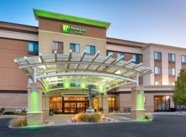 Holiday Inn & Suites Salt Lake City - Airport West by IHG, готель біля аеропорту Міжнародний аеропорт Солт-Лейк-Сіті - SLC, 