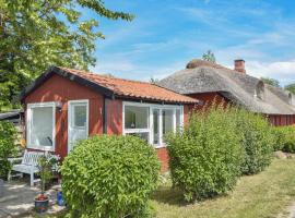 Awesome Home In Juelsminde With 2 Bedrooms And Wifi, feriehus i Juelsminde