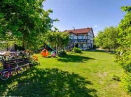 Pokoje goscinne Orzechowo-Zapadle, hotel dengan parking di Ustka