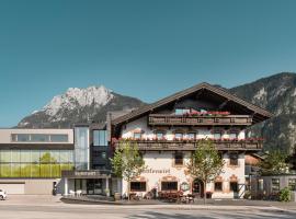 Hotel Wirtshaus Sattlerwirt, hotel v destinácii Ebbs