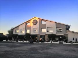 La Canotte, hotel v destinaci Saint-Julien-en-Born