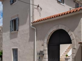 Moderno 3 Casa Vecchia, khách sạn ở Peroj