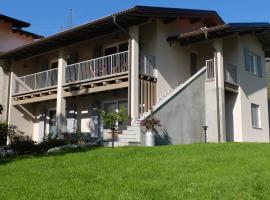 Casa di Elisa – apartament w mieście Gardone Riviera