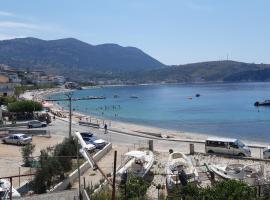 Rooms by the sea, hotell i Himare