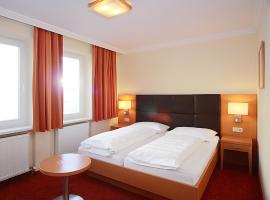 Hotel Goldener Adler, hotel v Linci