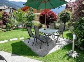 Moderno appartamento con giardino