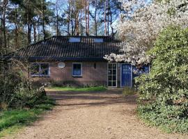 Holiday home bos en heide, khách sạn ở Otterlo