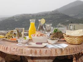 Sanabl Druze Hospitality, smještaj s doručkom u gradu 'Ein Kinya'
