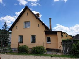 Holiday Home Domeček, cottage sa Lipova Lazne