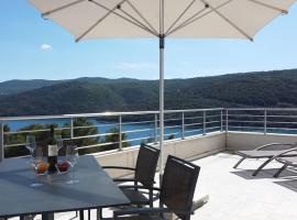 Istra-Hvar Luxury Penthouse, Hotel in Rabac