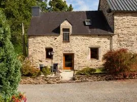 Stone cottage with modern cosy interior near to Josselin