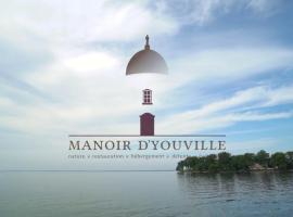 Manoir d'Youville, viešbutis mieste Châteauguay Heights, netoliese – Monrealio Piero Elioto Trudo tarptautinis oro uostas - YUL