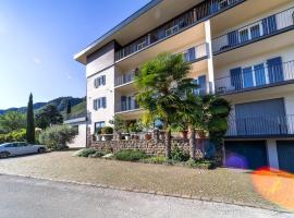 Pension Gruenwald, hotel i Andriano