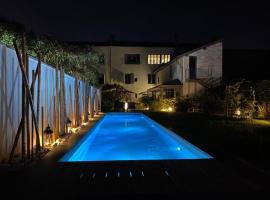 De la Chambre au Jardin, hotel v destinaci Belleville-en-Beaujolais