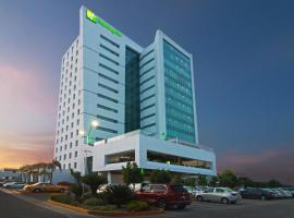 Holiday Inn Queretaro Zona Krystal, an IHG Hotel, готель у місті Керетаро