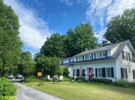 Artful Lodging & Retreats, hotel cerca de Camel s Hump, Montpelier