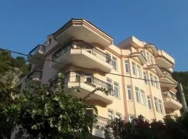 PEMBE KÖŞK APART OTEL