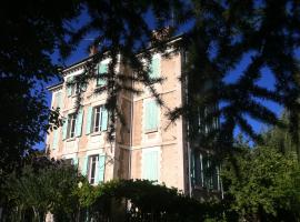 Villa BeauSoleil, leilighet i Digne-les-Bains