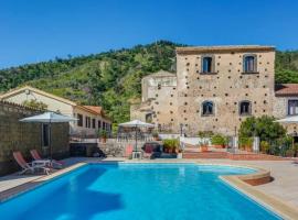 Il Borgo Country Resort, hotell i Castiglione di Sicilia