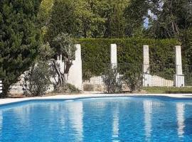 Hôtel Villa Glanum et Spa, hotel v destinácii Saint-Rémy-de-Provence