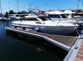 Nuit insolite sur un bateau chauffé