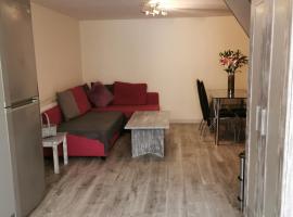 Palaz 1 - 2 Bedroom Garden Flat, alquiler vacacional en Edmonton