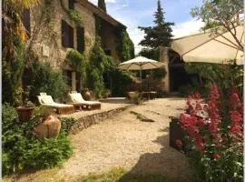 Secluded country house built 1833 four bedroom nr Goudargues, Uzés