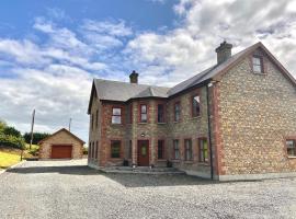 Lakeview Lodge, hotell i Monaghan