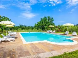 Quaint Farmhouse in Capannoli with Swimming Pool