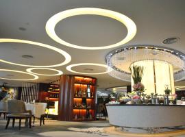 Crowne Plaza Foshan, an IHG Hotel - Exclusive bus stations for HKSAR round-trips, hotell sihtkohas Foshan