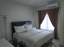 RedDoorz near Palembang Airport 2, hotell nära Sultan Mahmud Badaruddin II flygplats - PLM, 