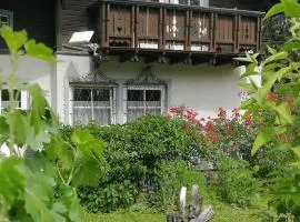 Rosis Cottage