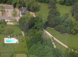 Château de Beauchamp- La chapelle de Guinchay, guesthouse kohteessa La Chapelle-de-Guinchay