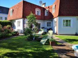 Christl - Apartment mit Garten und Pool zur Mitbenutzung, апартамент във Виена