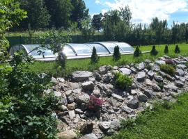 Chalupa na Hrbku, villa in Belá