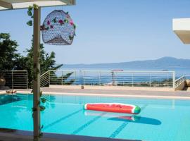 Modern Luxury Villa with Pool, just 5min to sea, cheap hotel in Kalamata