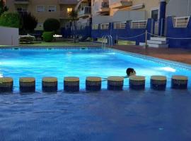 Apartamento PEPA. En el corazón del Delta., hotel con piscina a Sant Jaume d'Enveja