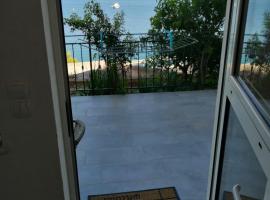 Apartmani Skalinada, hotel in Marina