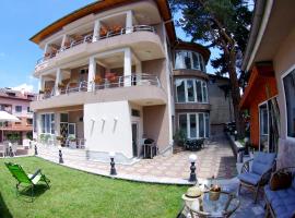 Приятелската къща, bed & breakfast kohteessa Velingrad