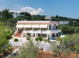 Piccolo Hotel Villa Rosa, hotel v destinaci Ostuni