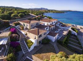 Le Sirene, hotel in Marina di Portisco