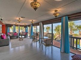 Luxe Beachfront Villa with Indoor Pool and Gulf View, mökki kohteessa Englewood