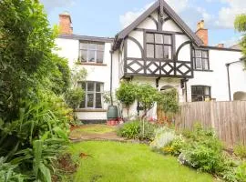 2 Ashby Place