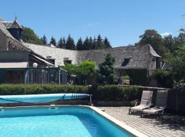 Apparts du Golf de Laguiole, hotel v destinácii Soulages-Bonneval