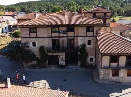 Posada Real de Carreteros, מלון בCasarejos